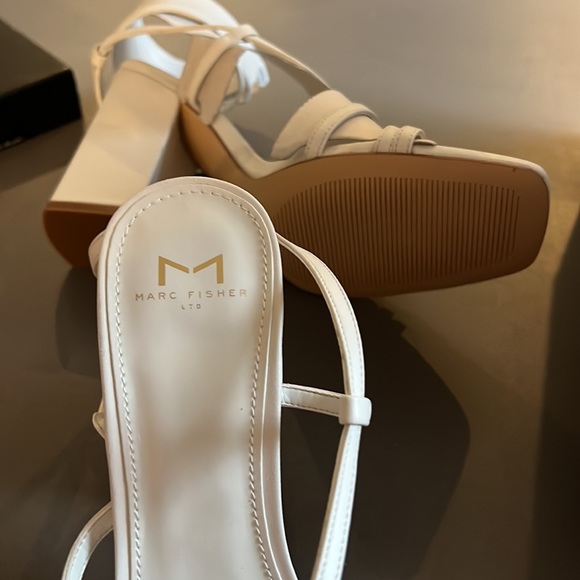 Marc Fisher LTD Edalyn Ankle Strap Sandal - Picture 7 of 8